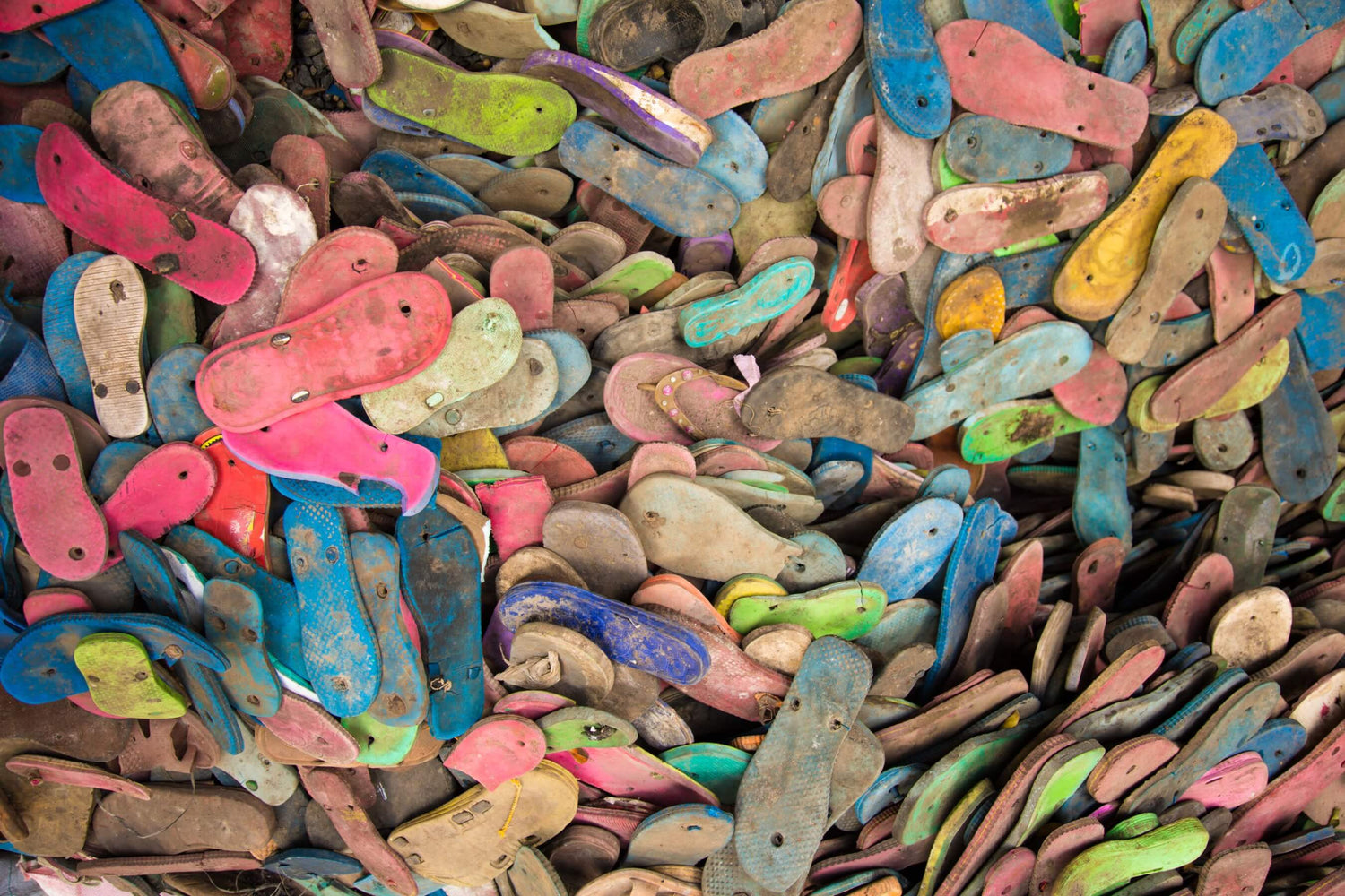 How Plastic Pollutes the Oceans